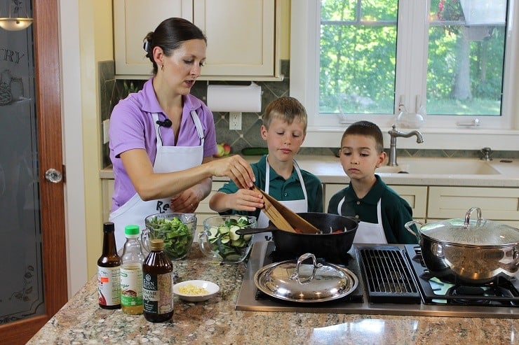 Kids Cook Real Food eCourse - teach kids to cook in fun ways!