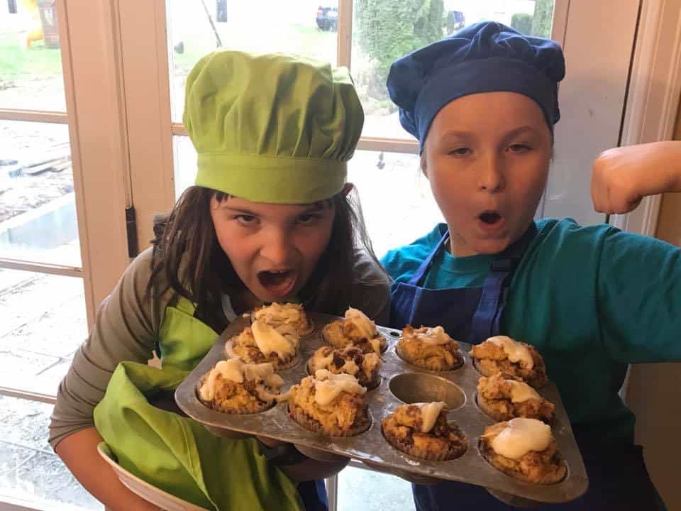 kids making muffins with confidence