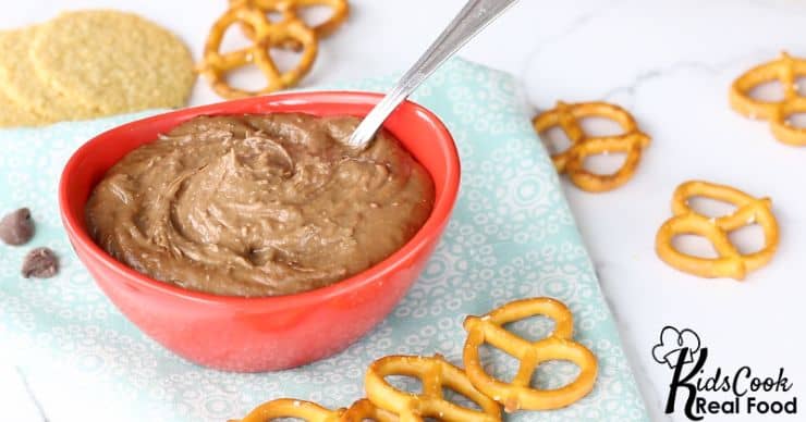 Chocolate dessert hummus