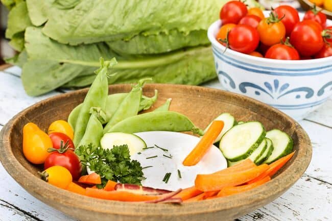 vegetables in bowl with ranch dressing