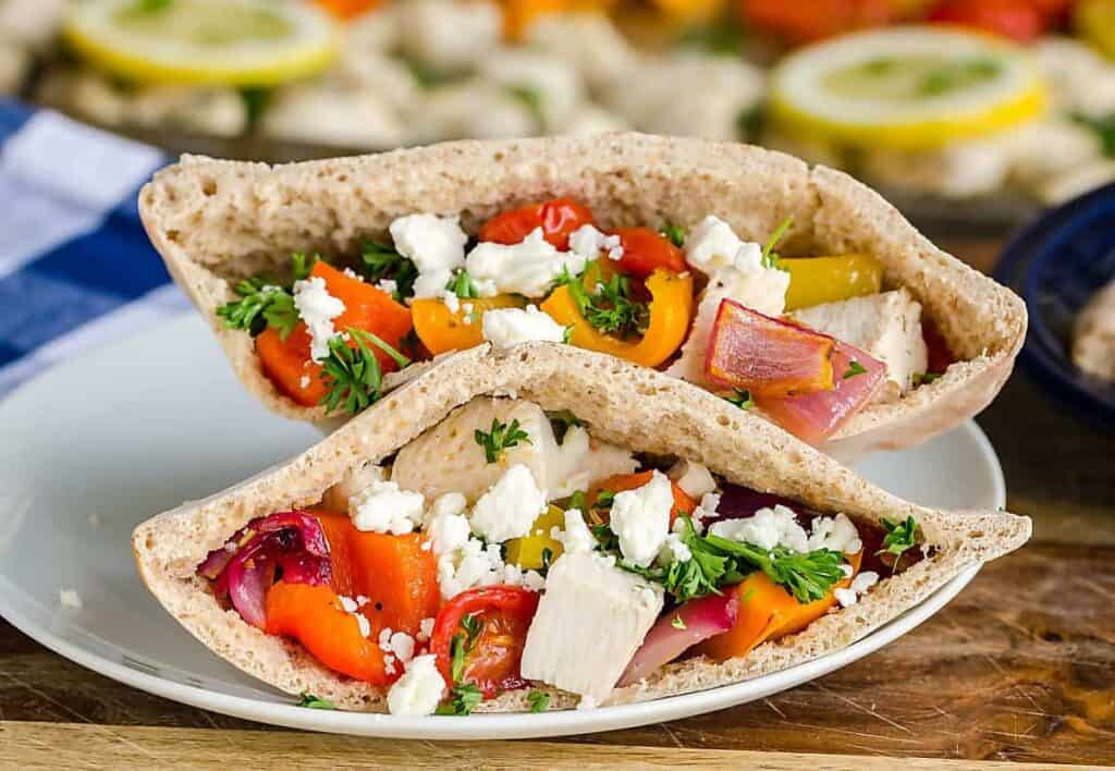 greek sheet pan chicken pitas