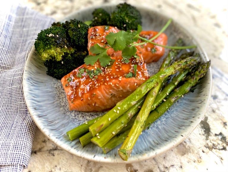 sheet pan salmon