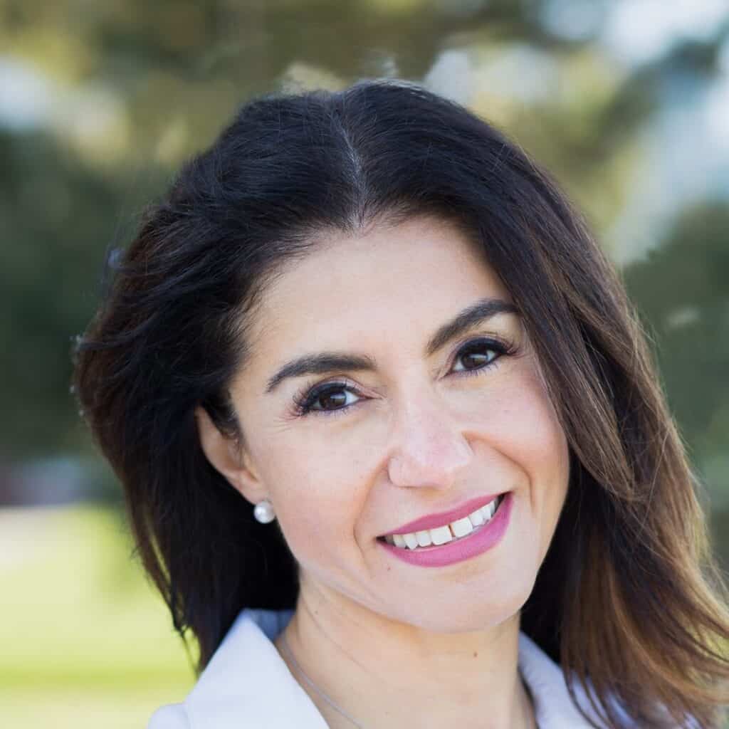 Dr. Neda Gioia